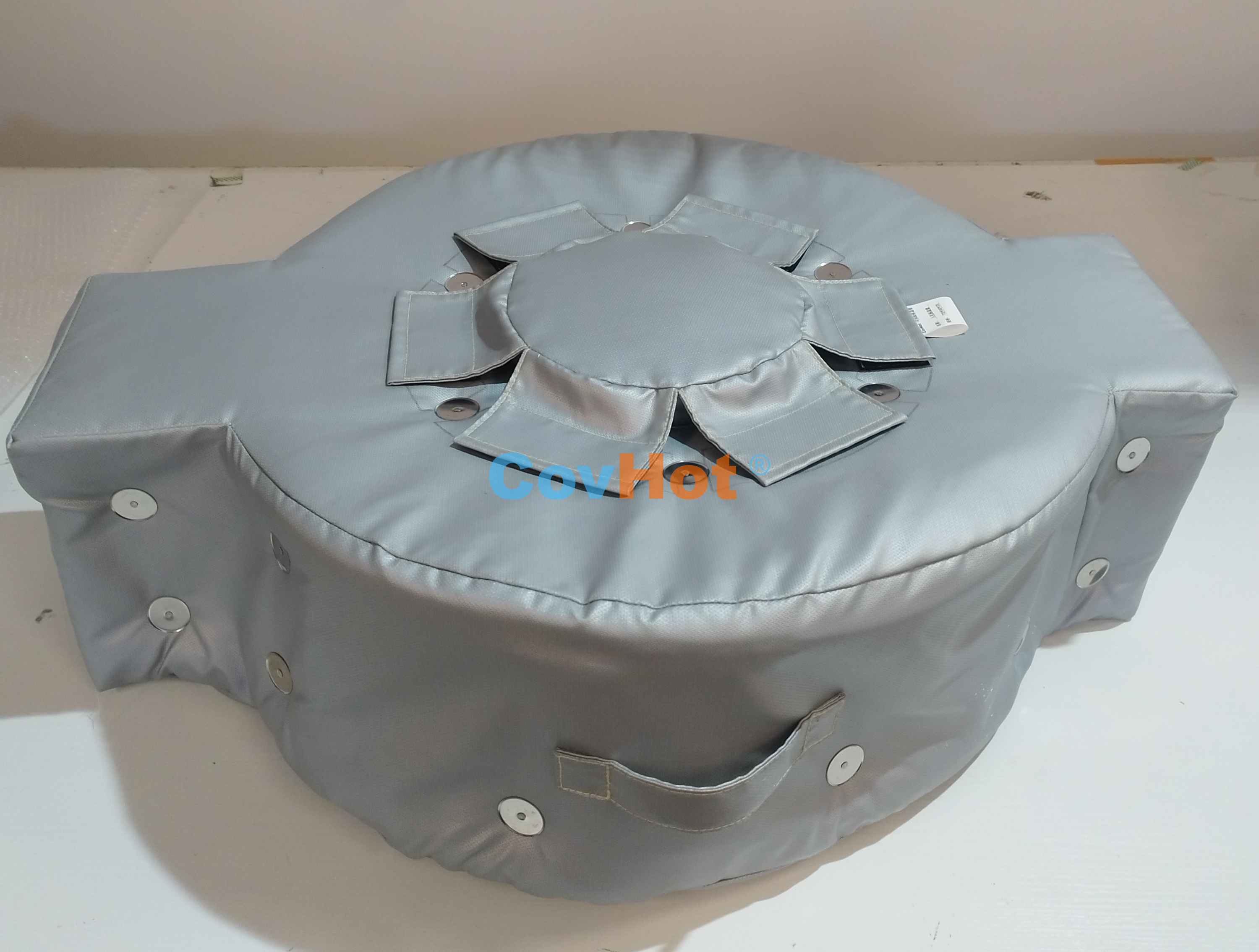 人孔<a href=http://m.gzsat.com.cn/e/tags/?tagname=%E4%BF%9D%E6%B8%A9%E9%9A%94%E7%83%AD target=_blank class=infotextkey>保溫隔熱</a>,可拆卸工業<a href=http://m.gzsat.com.cn/e/tags/?tagname=%E8%AE%BE%E5%A4%87%E4%BF%9D%E6%B8%A9 target=_blank class=infotextkey>設備保溫</a>套